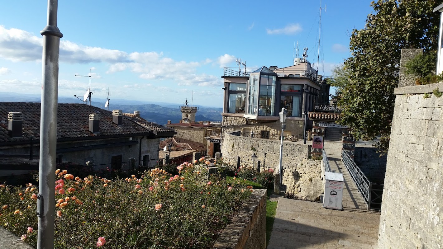 Area Sosta Camper – “Parcheggio P10” – San Marino - Foto 9